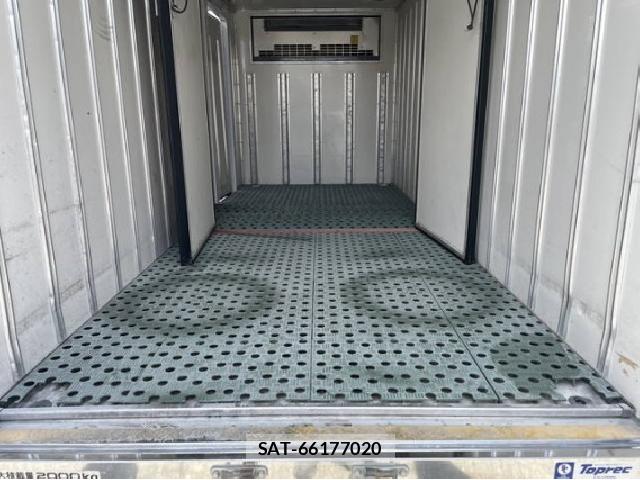 Isuzu ELF TRUCK 2017 7823200-19