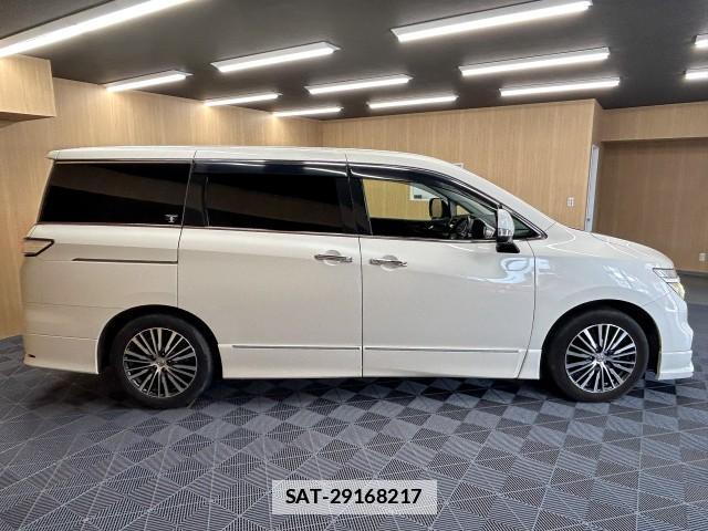 Nissan ELGRAND 2014-05 7812093-2