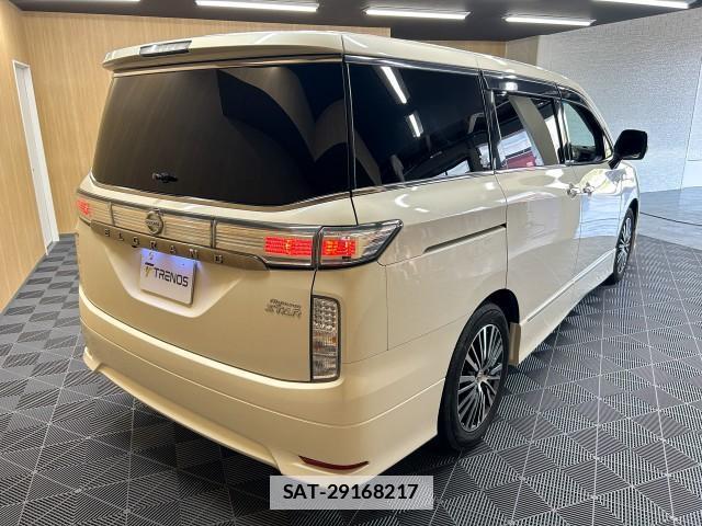 Nissan ELGRAND 2014-05 7812093-4