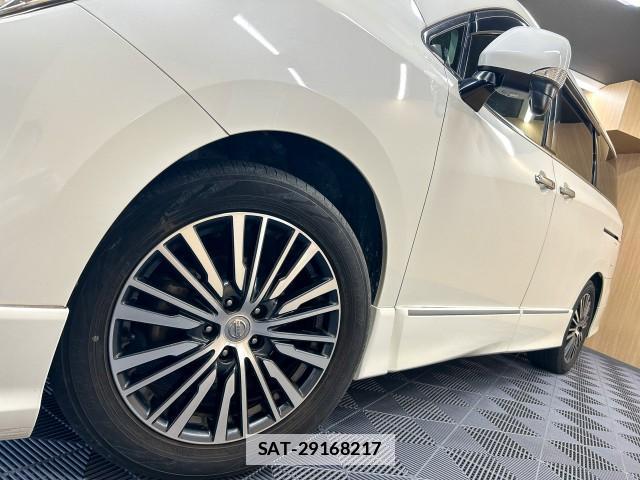 Nissan ELGRAND 2014-05 7812093-5