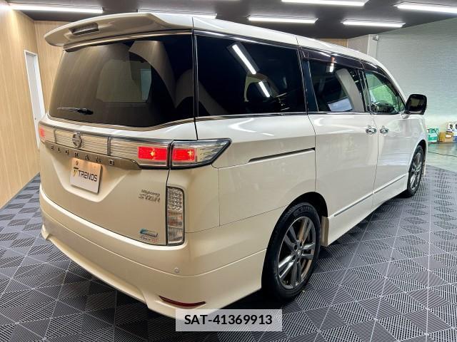 Nissan ELGRAND 2011-12 7812115-4