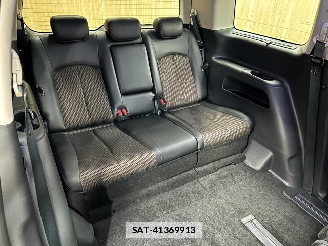 Nissan ELGRAND 2011-12 7812115-8