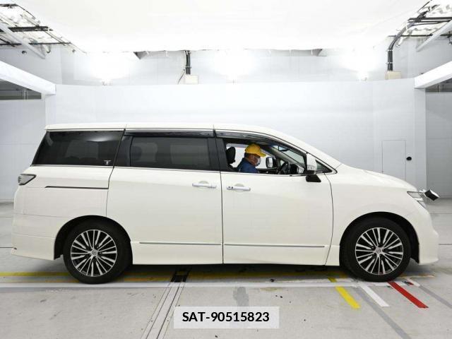 Nissan ELGRAND 2016-01 7812144-11