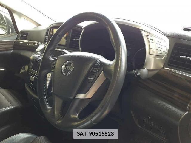 Nissan ELGRAND 2016-01 7812144-4