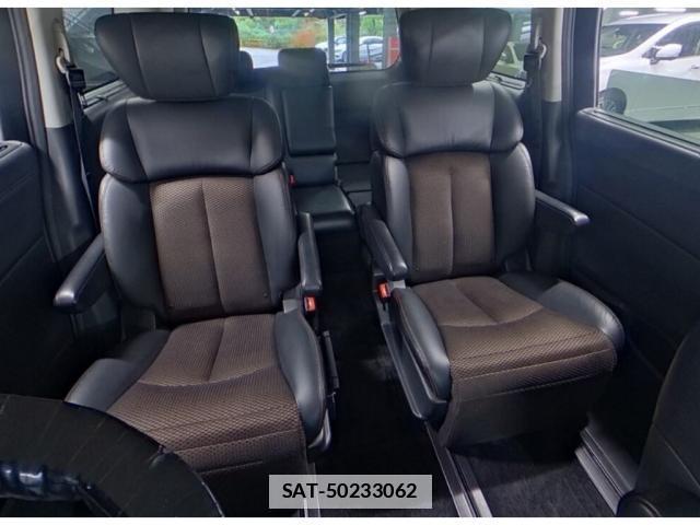 Nissan ELGRAND 2011-09 7812263-3