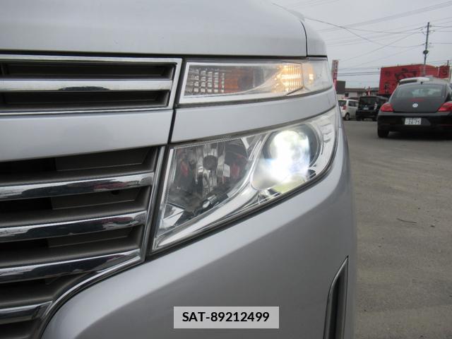 Nissan ELGRAND 2012-01 7812576-10