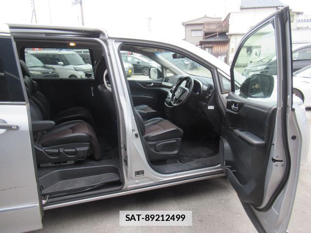 Nissan ELGRAND 2012-01 7812576-13