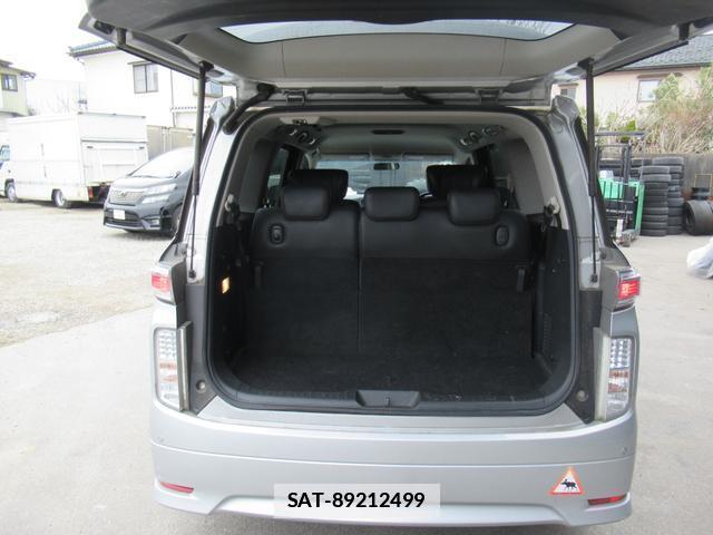 Nissan ELGRAND 2012-01 7812576-16