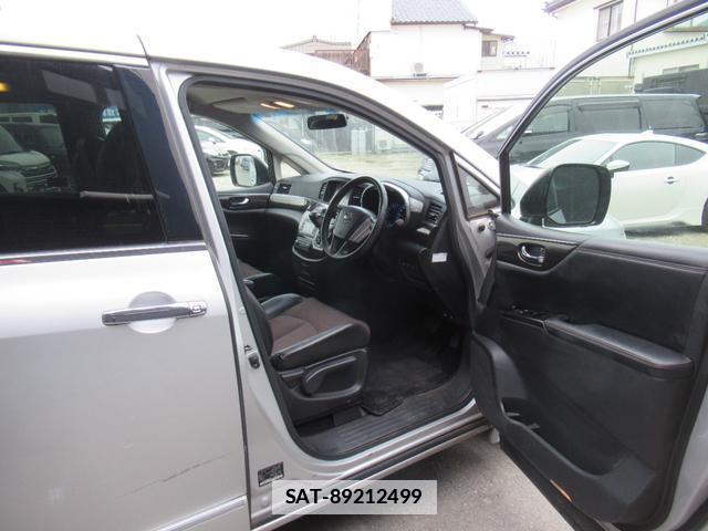 Nissan ELGRAND 2012-01 7812576-3