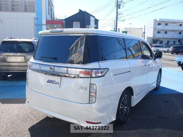 Nissan ELGRAND 2021-12 7813149-3