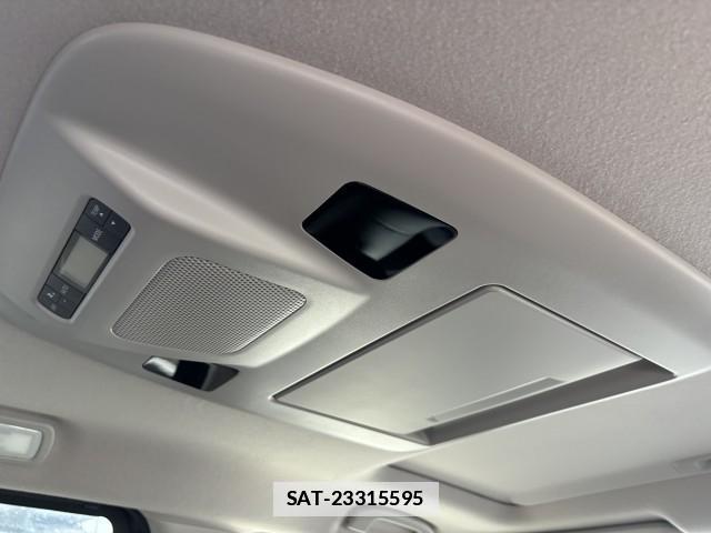 Nissan ELGRAND 2019-09 7813392-9