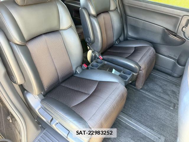 Nissan ELGRAND 2015-06 7816223-4
