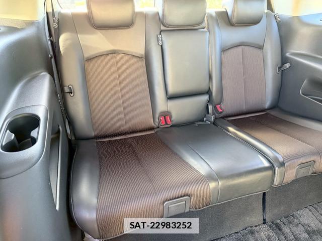 Nissan ELGRAND 2015-06 7816223-6