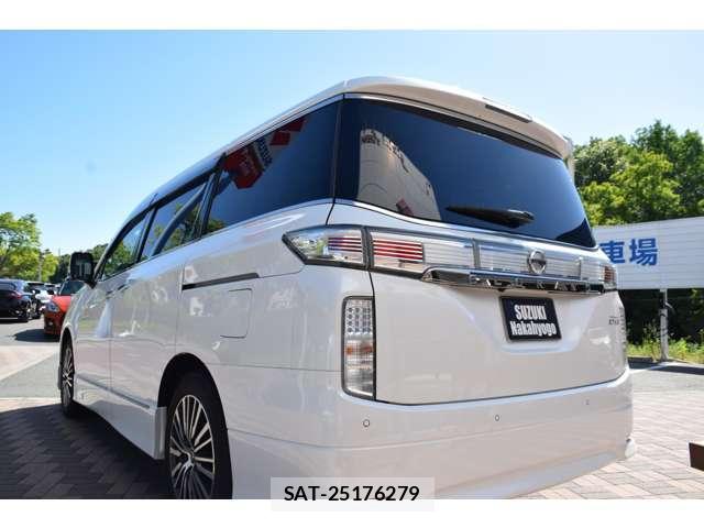 Nissan ELGRAND 2021-02 7816371-1