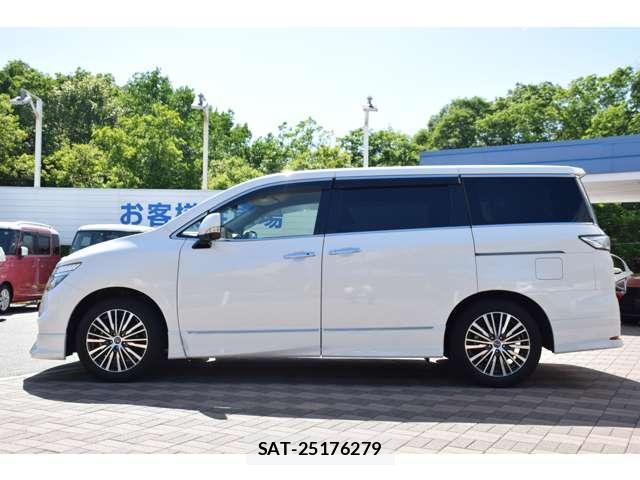 Nissan ELGRAND 2021-02 7816371-12