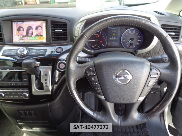 Nissan ELGRAND 2016-03 7817117-2