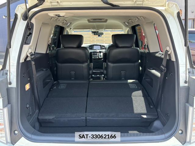Nissan ELGRAND 2019-03 7818932-15
