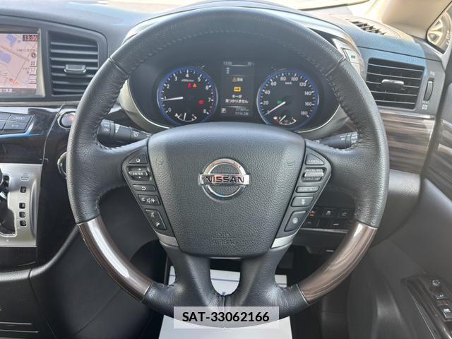 Nissan ELGRAND 2019-03 7818932-19