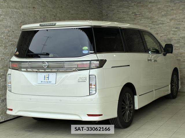 Nissan ELGRAND 2019-03 7818932-2