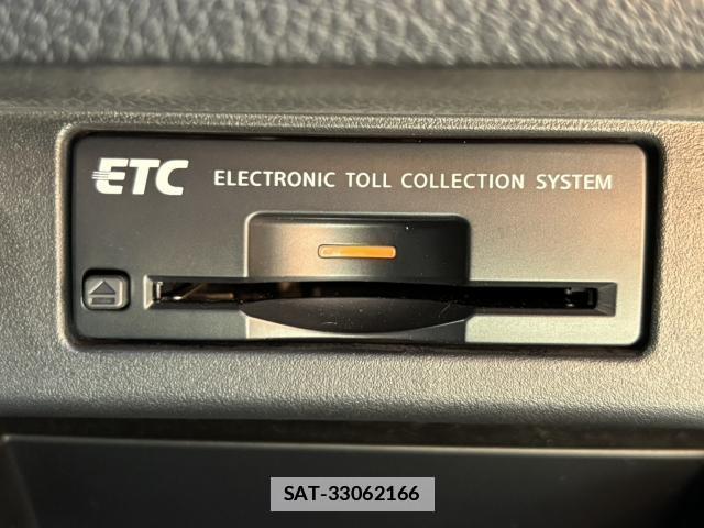 Nissan ELGRAND 2019-03 7818932-5