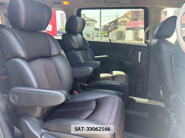 Nissan ELGRAND 2019-03 7818932-9