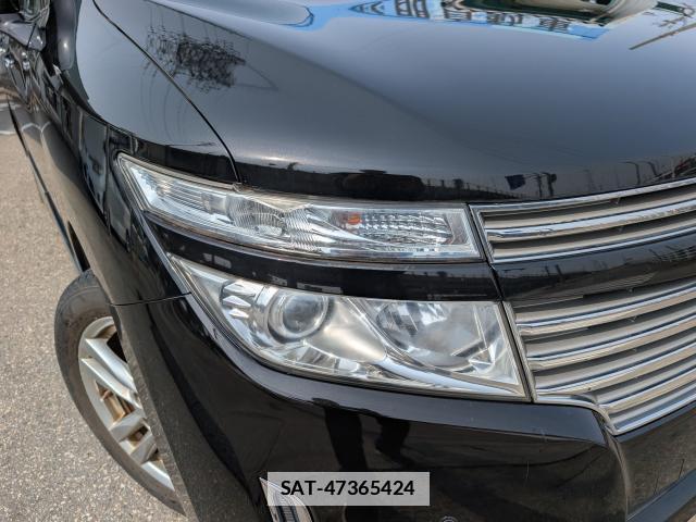 Nissan ELGRAND 2010-08 7819068-16