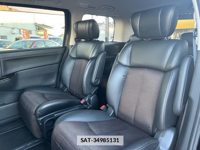 Nissan ELGRAND 2010-12 7819110-12