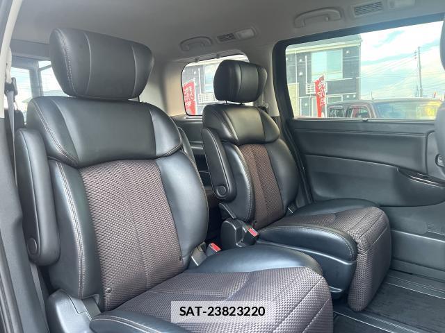 Nissan ELGRAND 2013-02 7819116-11