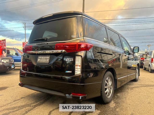 Nissan ELGRAND 2013-02 7819116-4