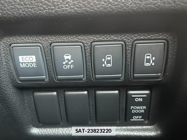 Nissan ELGRAND 2013-02 7819116-7