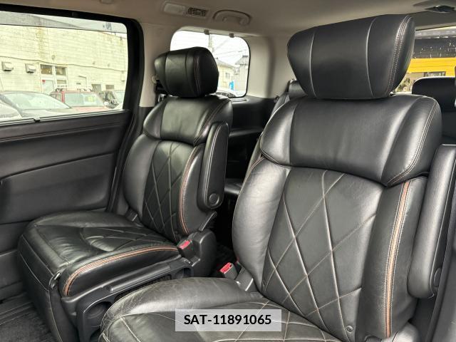 Nissan ELGRAND 2014-03 7819130-11