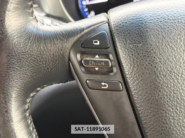 Nissan ELGRAND 2014-03 7819130-17