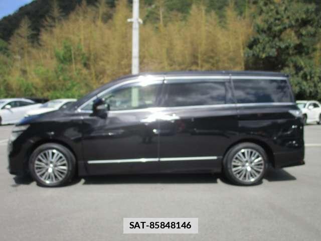 Nissan ELGRAND 2017-07 7819615-4