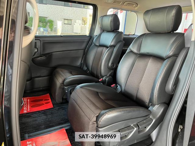 Nissan ELGRAND 2016-10 7820607-3