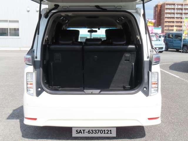 Nissan ELGRAND 2014-07 7820802-12