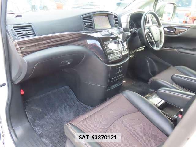 Nissan ELGRAND 2014-07 7820802-14