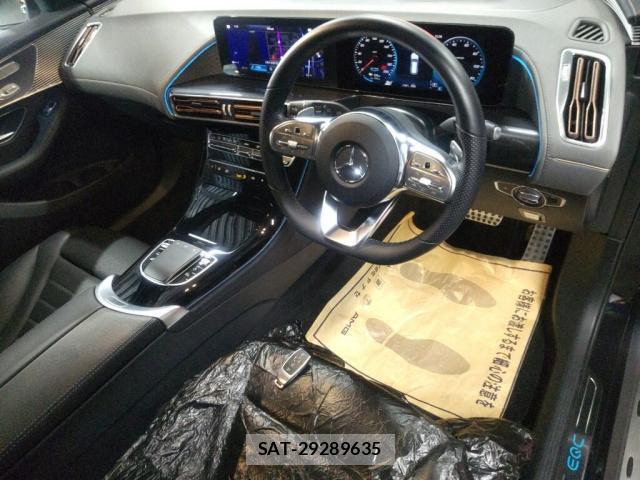 Mercedes Benz EQC 2022-04 7815118-2