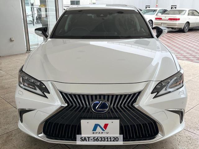 Lexus ES 2019-06 7815212-10