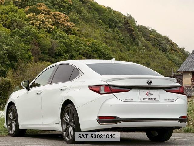 Lexus ES 2019-07 7816214-8