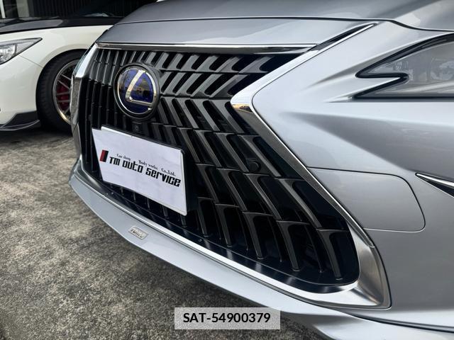 Lexus ES 2021-11 7816799-12