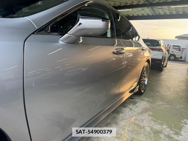 Lexus ES 2021-11 7816799-4