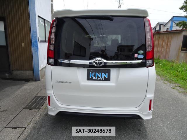 Toyota ESQUIRE 2015-09 7812080-13
