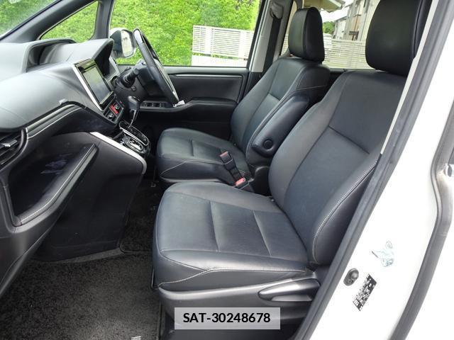 Toyota ESQUIRE 2015-09 7812080-17