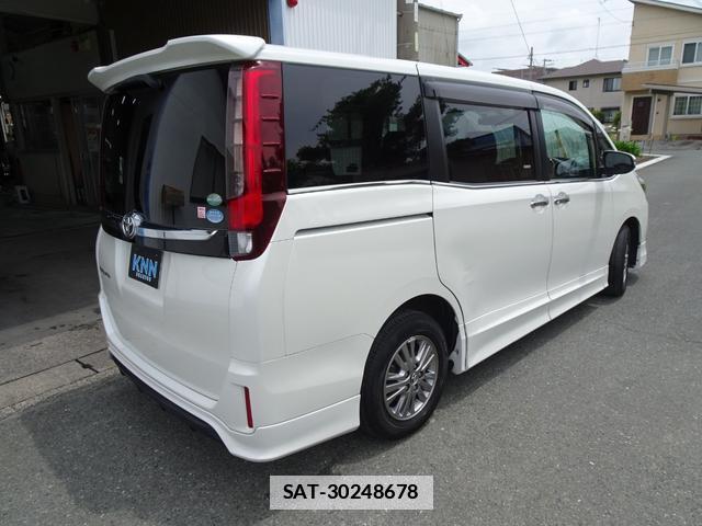 Toyota ESQUIRE 2015-09 7812080-3