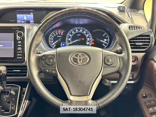 Toyota ESQUIRE 2015-04 7812316-2