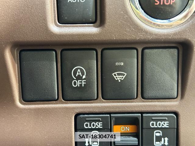 Toyota ESQUIRE 2015-04 7812316-9
