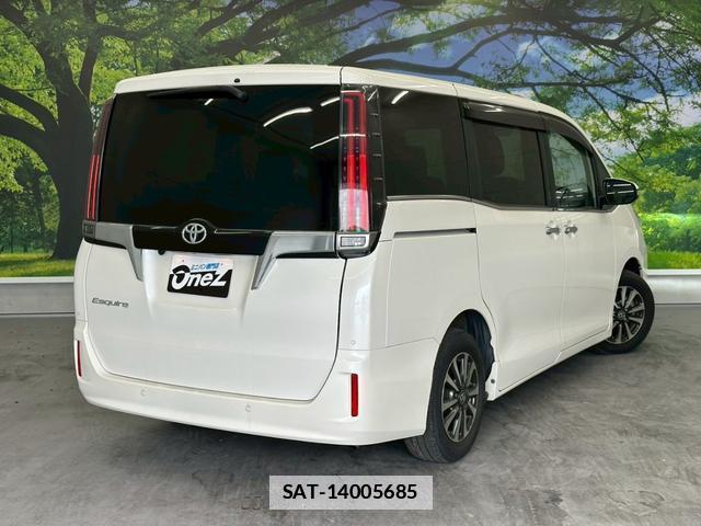 Toyota ESQUIRE 2020-11 7813769-1