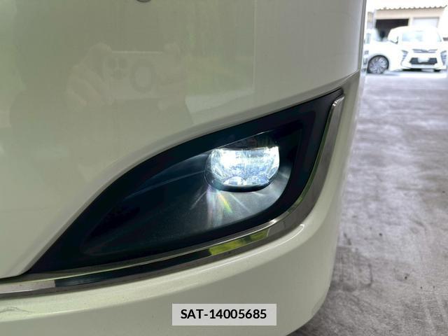 Toyota ESQUIRE 2020-11 7813769-13