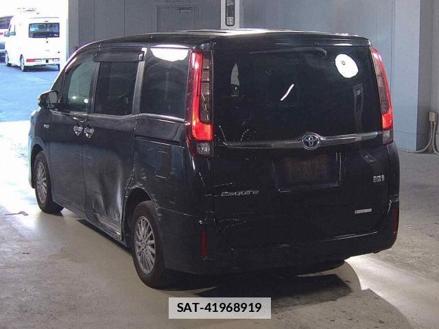 Toyota ESQUIRE 2016-04 7814427-1