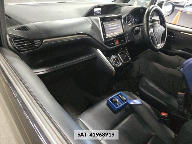 Toyota ESQUIRE 2016-04 7814427-2